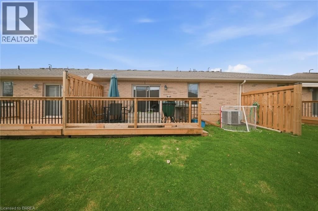 10 - 385 PARK ROAD NORTH Image 27