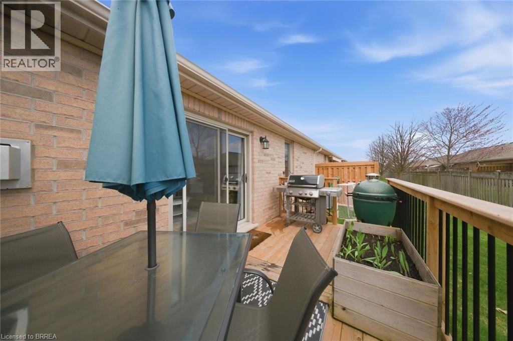 10 - 385 PARK ROAD NORTH Image 30