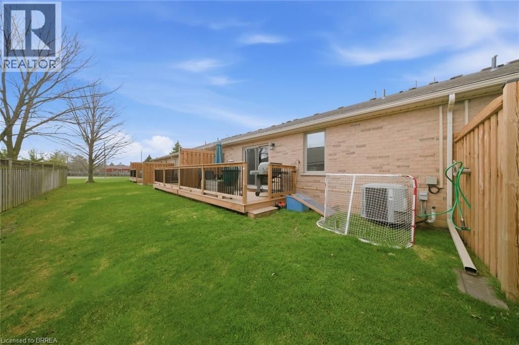 10 - 385 PARK ROAD NORTH Image 31