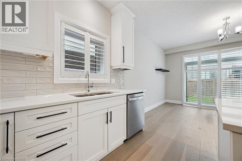 643 WILD RYE STREET Image 17