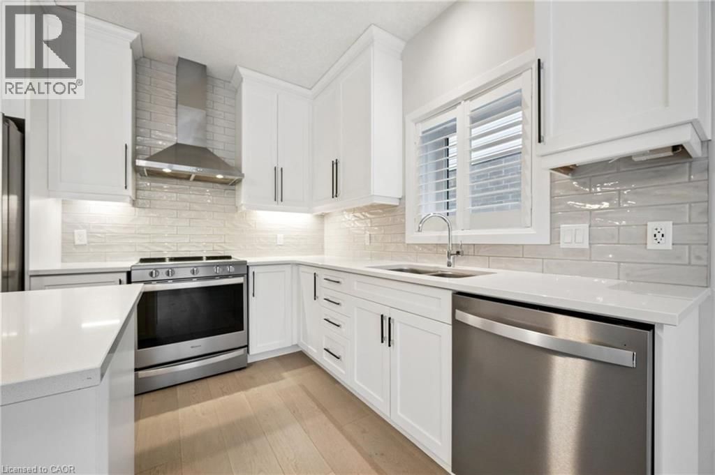 643 WILD RYE STREET Image 19