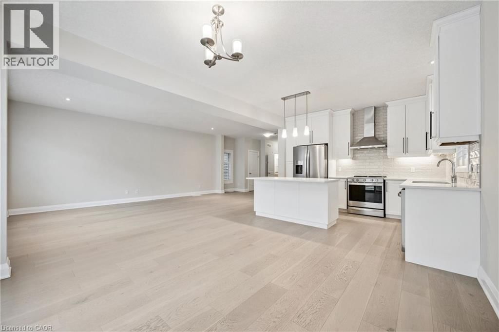 643 WILD RYE STREET Image 22