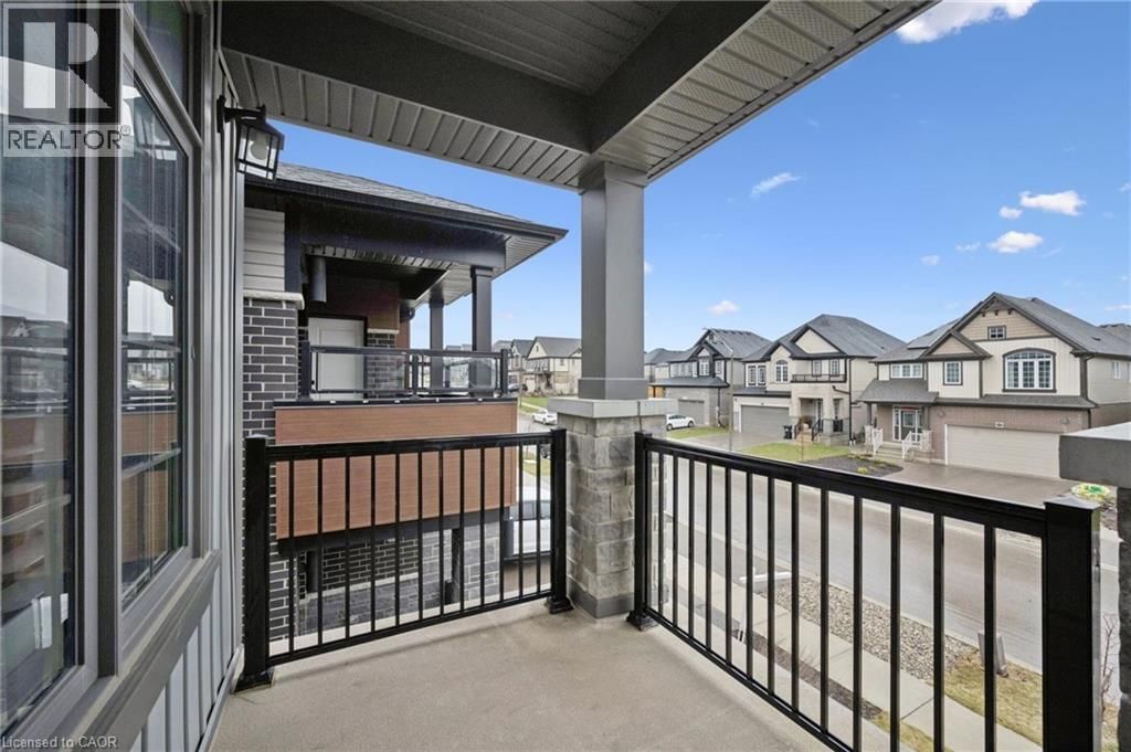 643 WILD RYE STREET Image 33