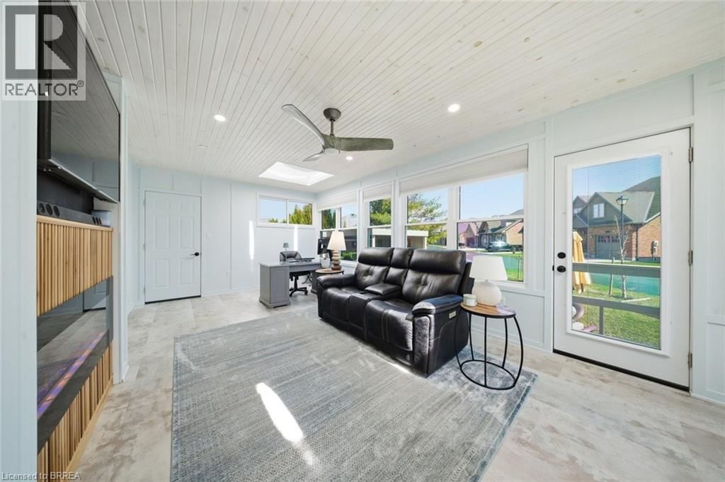 20 - 80 NEW LAKESHORE ROAD Image 20