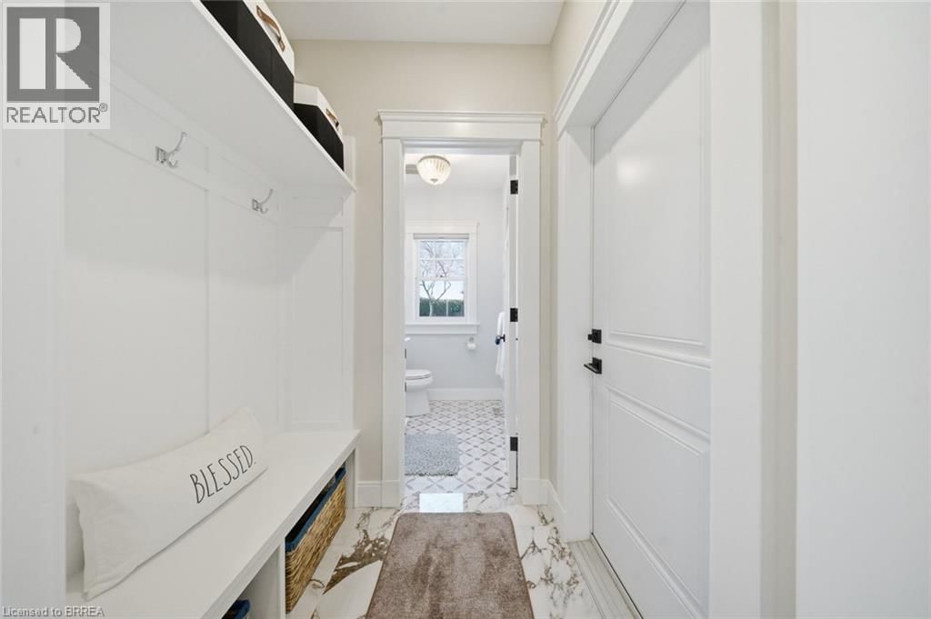 20 - 80 NEW LAKESHORE ROAD Image 23