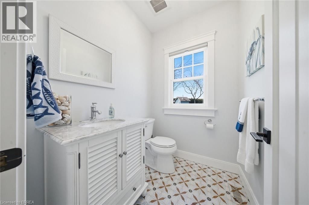 20 - 80 NEW LAKESHORE ROAD Image 24