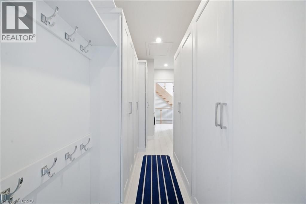 20 - 80 NEW LAKESHORE ROAD Image 28