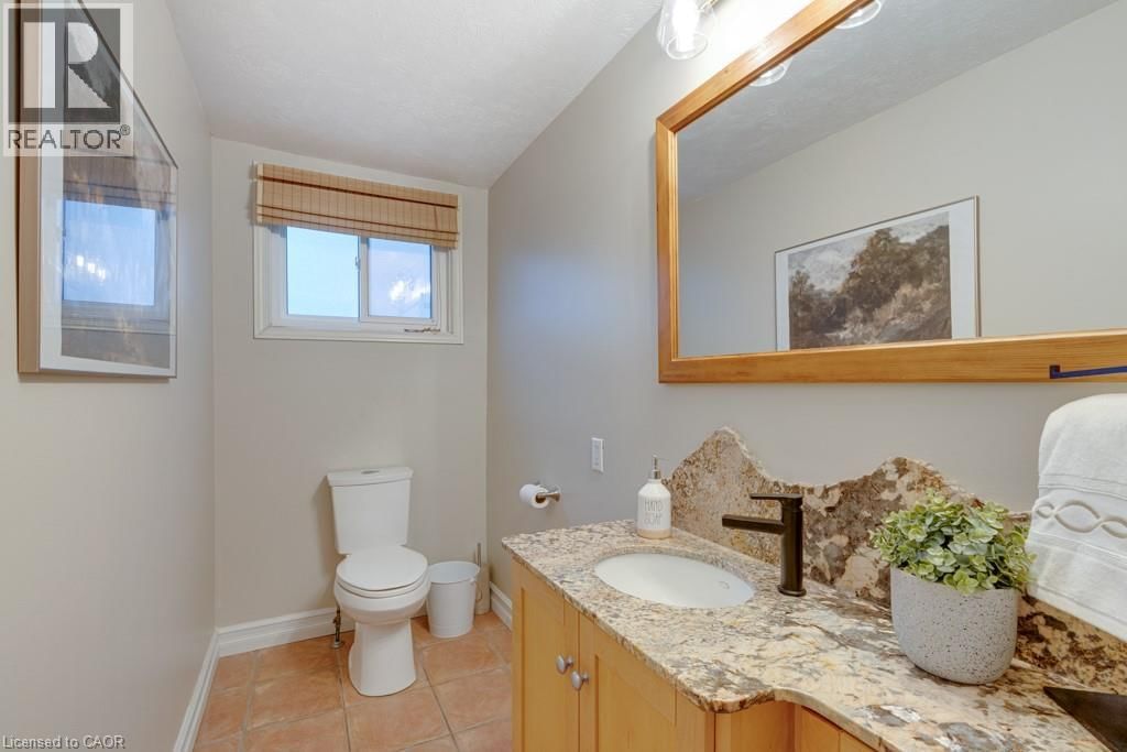 24 BENTLEY PLACE Image 14