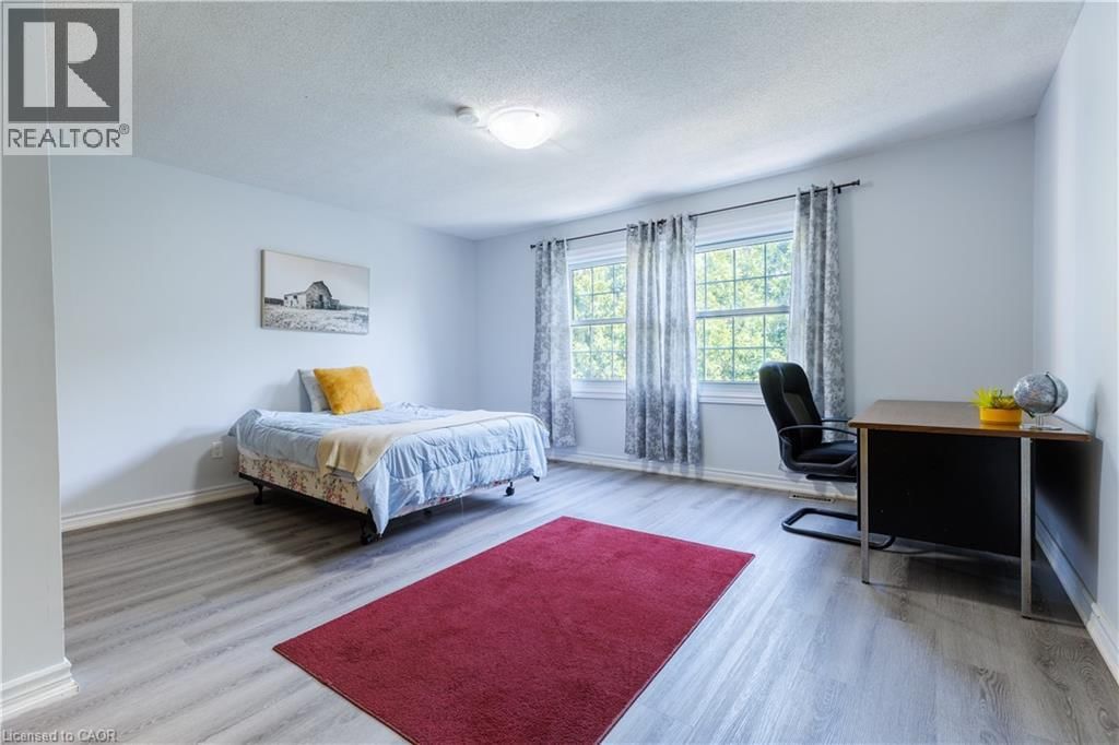 5 - 1570 RICHMOND STREET Image 15