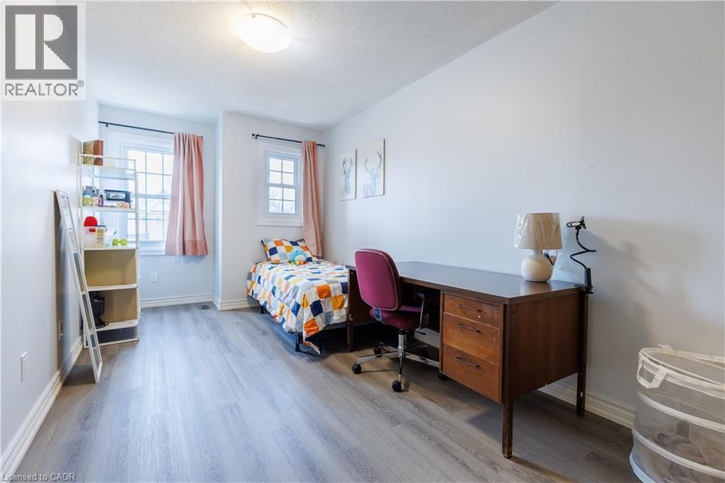 5 - 1570 RICHMOND STREET Image 16