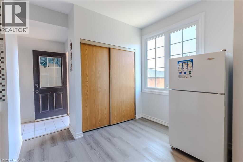 5 - 1570 RICHMOND STREET Image 7