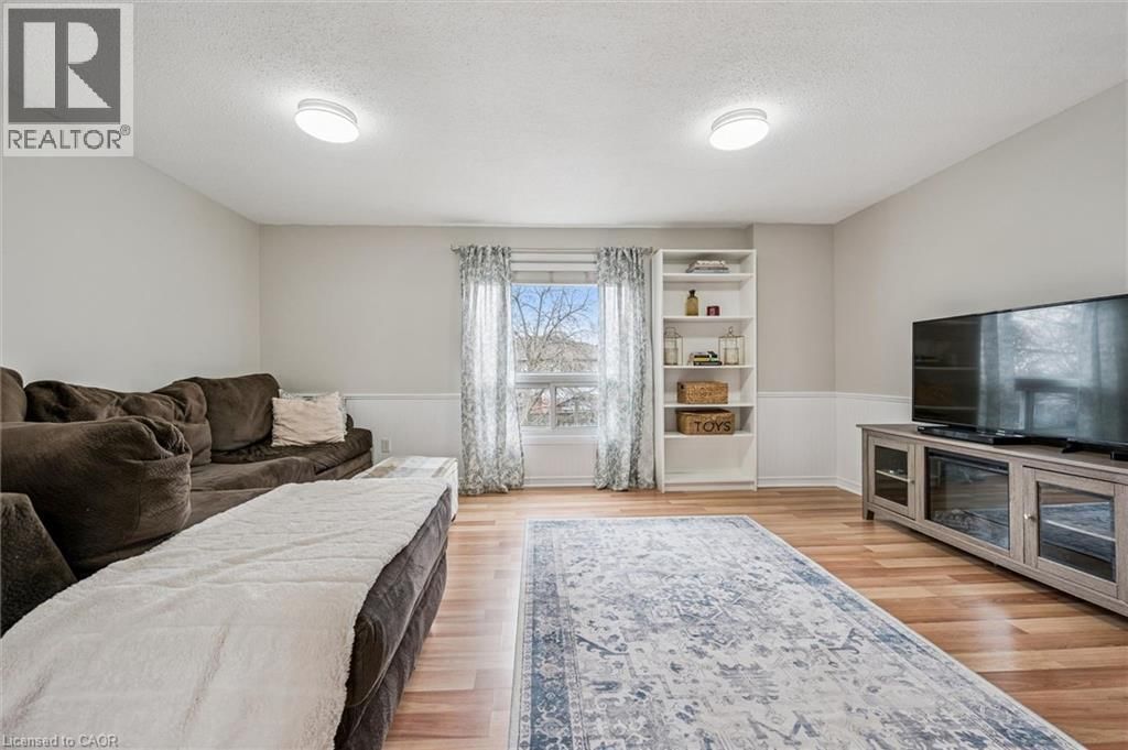 101 CONNELLY DRIVE Image 11