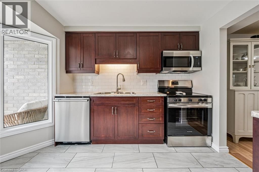 101 CONNELLY DRIVE Image 17