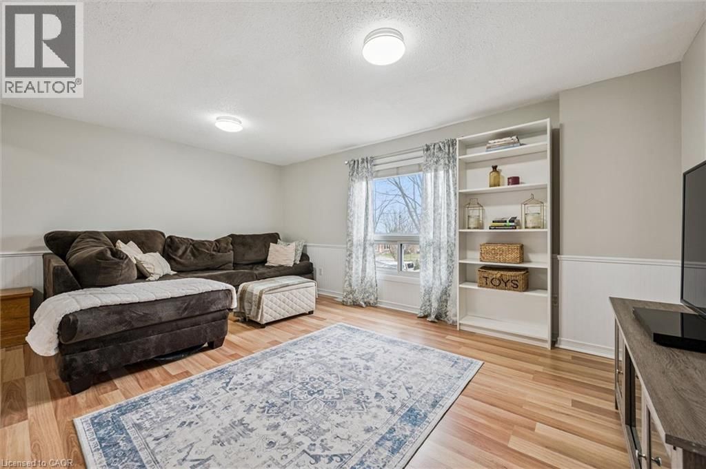 101 CONNELLY DRIVE Image 8