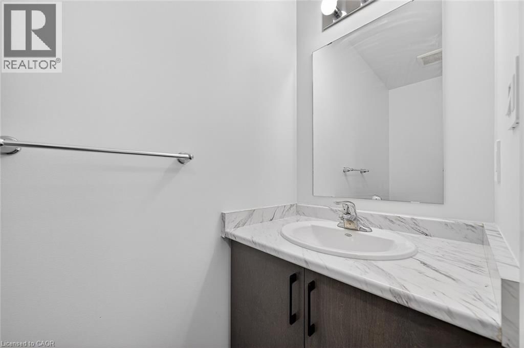 95 QUEENSBROOK CRESCENT Image 10