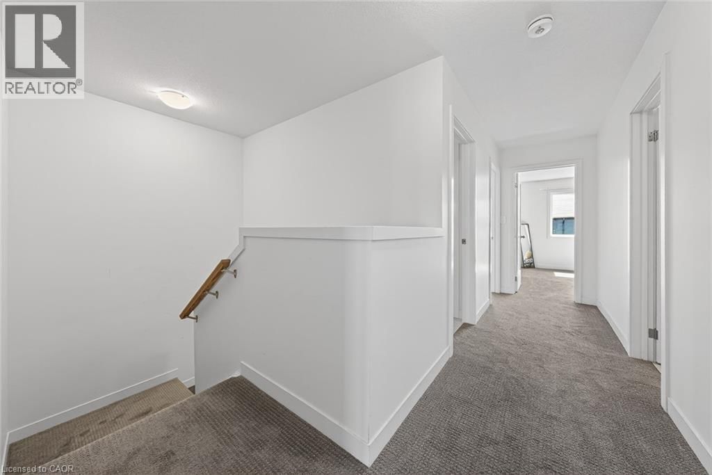 95 QUEENSBROOK CRESCENT Image 25