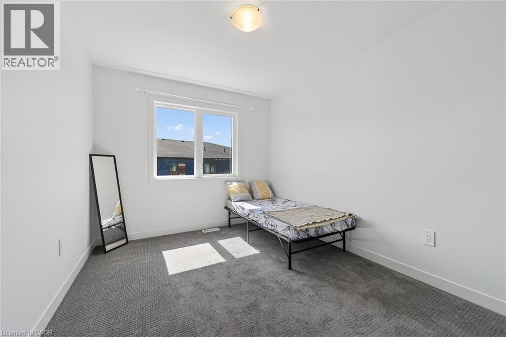 95 QUEENSBROOK CRESCENT Image 27