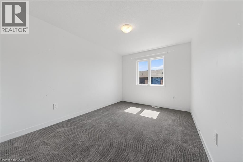 95 QUEENSBROOK CRESCENT Image 30