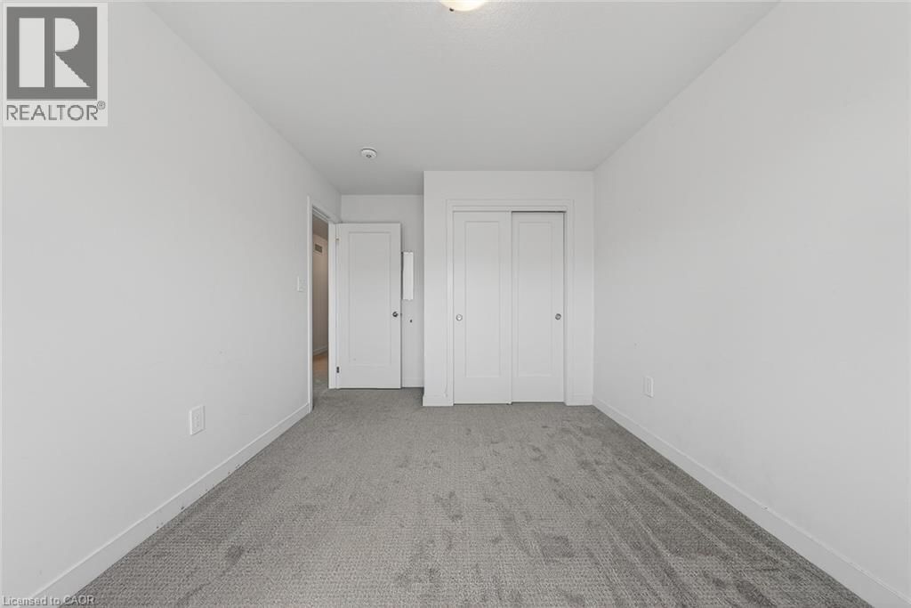 95 QUEENSBROOK CRESCENT Image 31