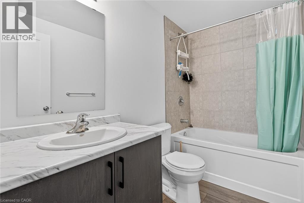 95 QUEENSBROOK CRESCENT Image 48