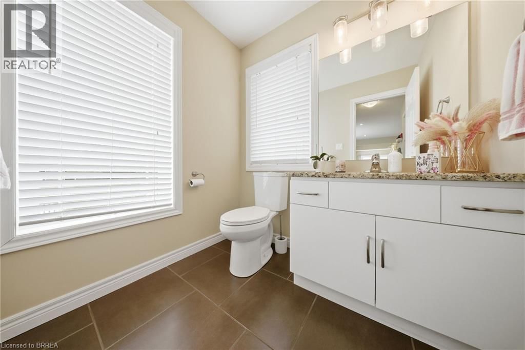 105 - 1220 RIVERBEND ROAD Image 11