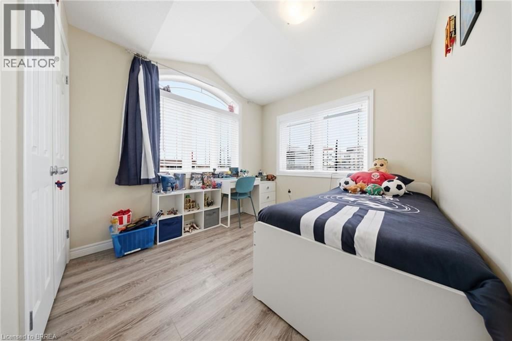 105 - 1220 RIVERBEND ROAD Image 16