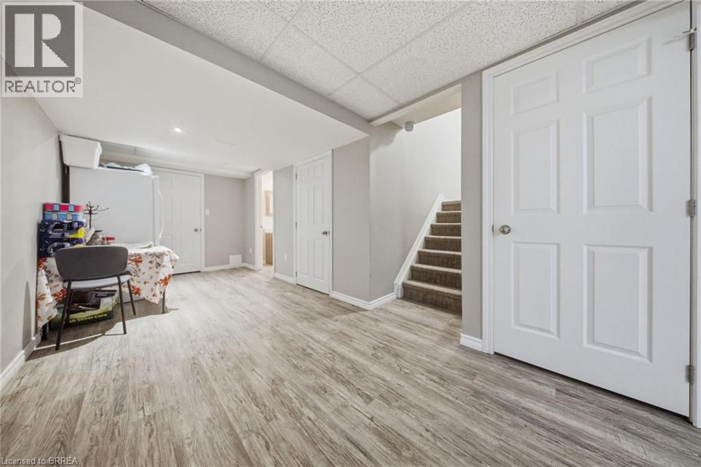 105 - 1220 RIVERBEND ROAD Image 18