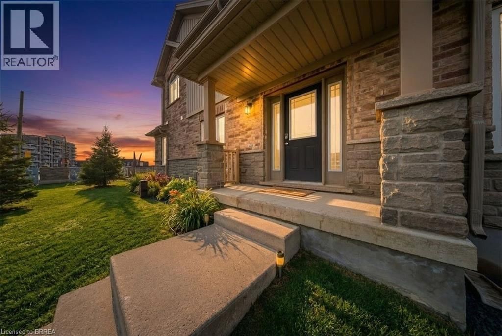 105 - 1220 RIVERBEND ROAD Image 3