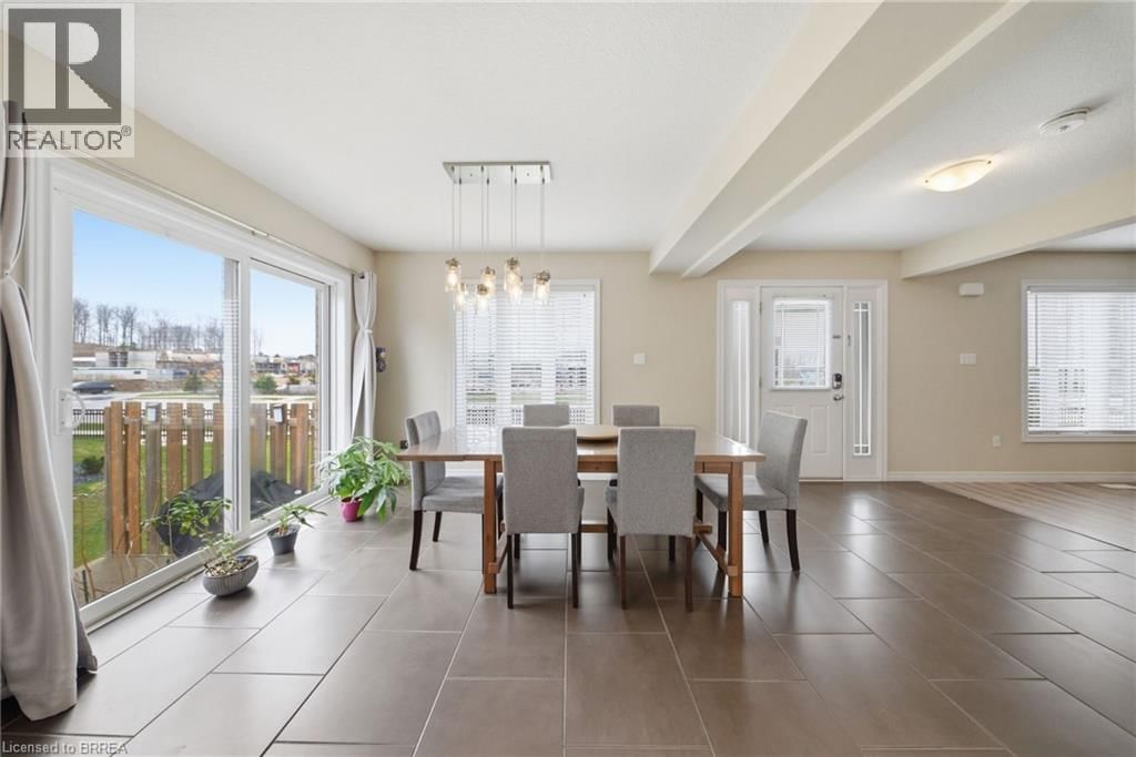 105 - 1220 RIVERBEND ROAD Image 6