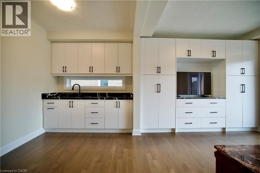 559 BALSAM POPLAR STREET Image 16