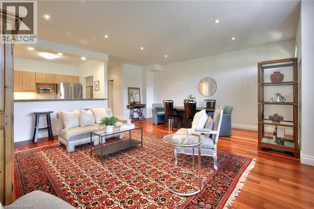 36 FULLERTON STREET Image 13