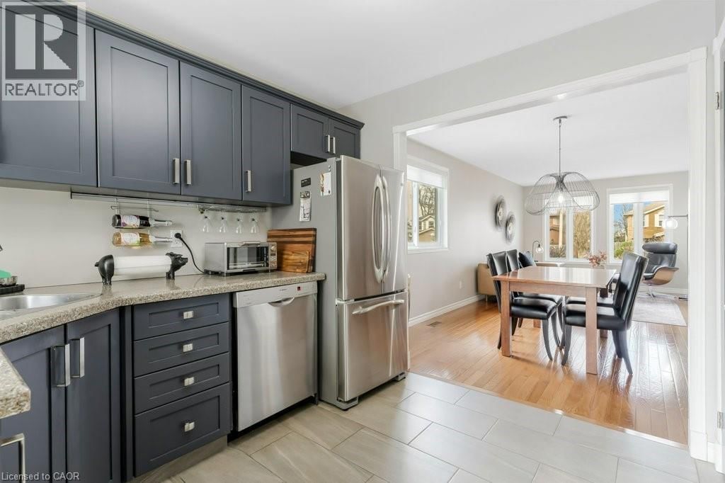 56 DAWN CRESCENT Image 12