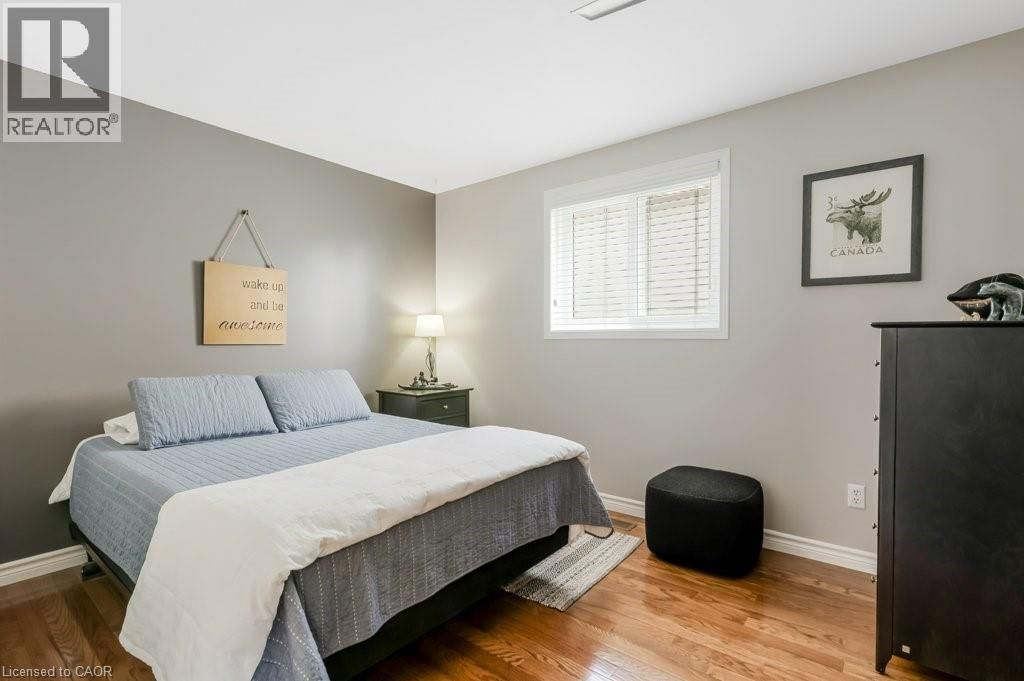 56 DAWN CRESCENT Image 14