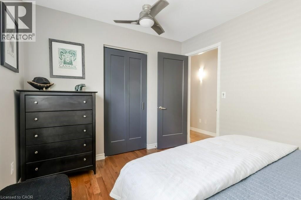 56 DAWN CRESCENT Image 16