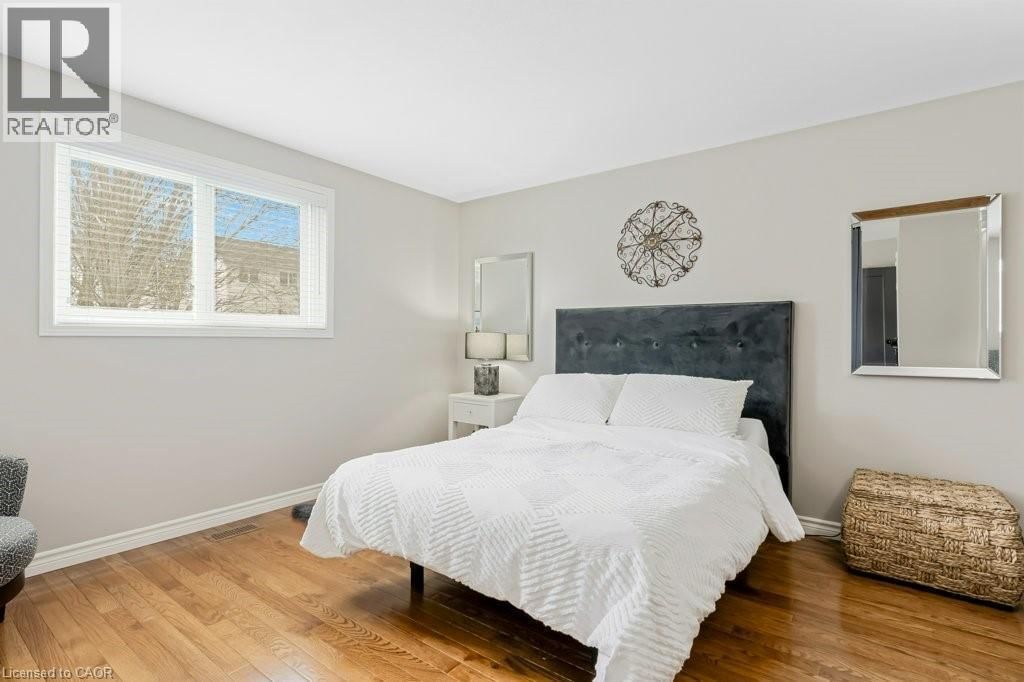 56 DAWN CRESCENT Image 20