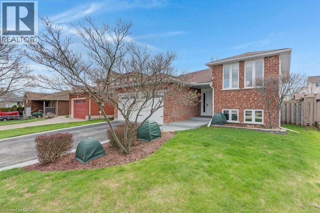 56 DAWN CRESCENT Image 33