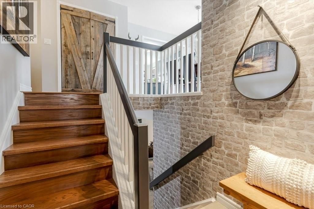 56 DAWN CRESCENT Image 4