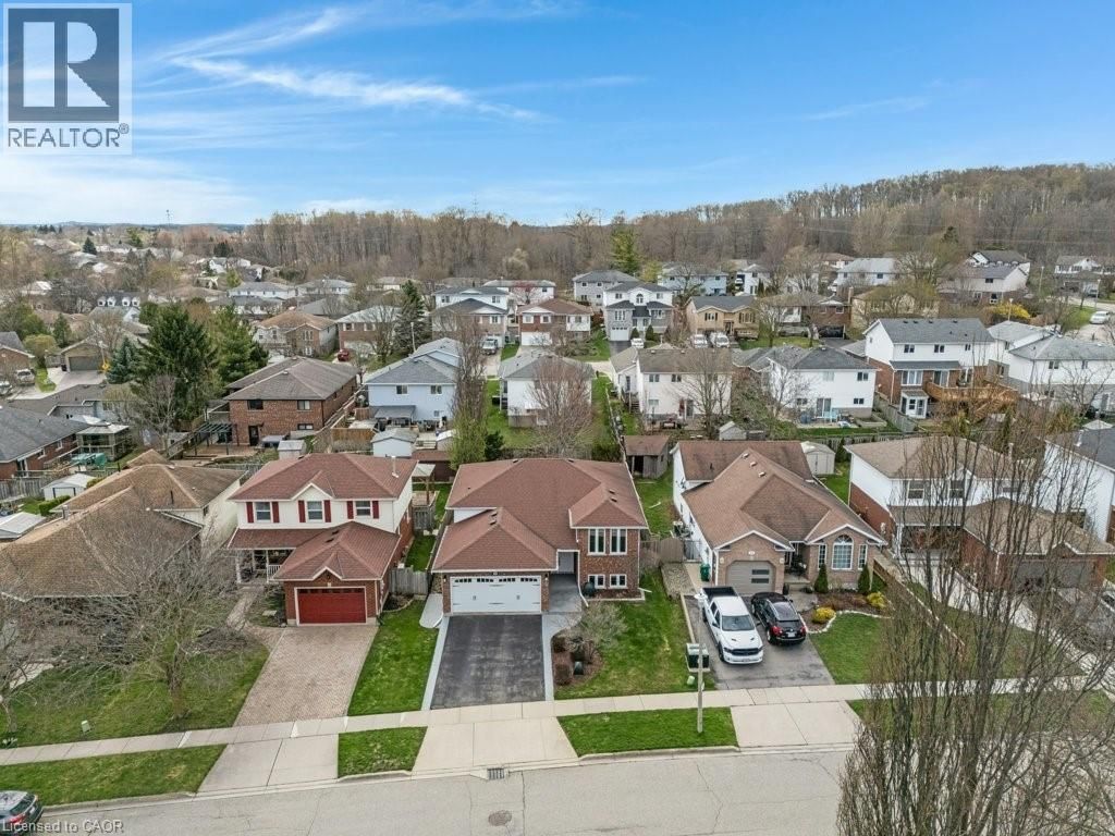 56 DAWN CRESCENT Image 41