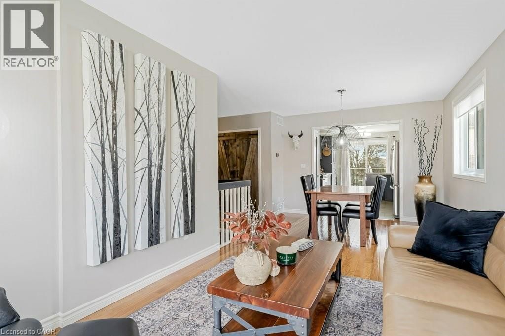 56 DAWN CRESCENT Image 7