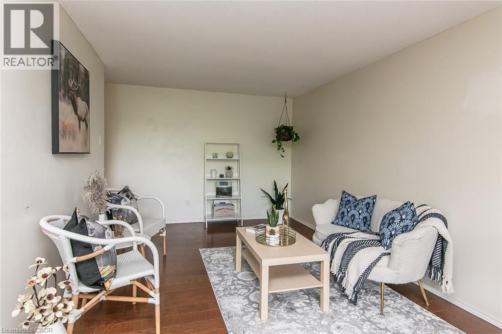 203 - 30 AVALON PLACE Image 11