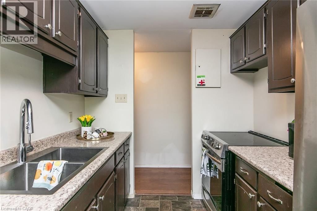 203 - 30 AVALON PLACE Image 21