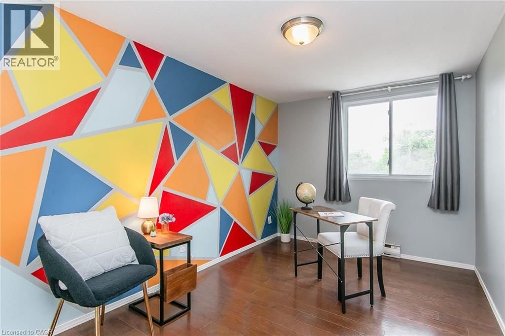 203 - 30 AVALON PLACE Image 30