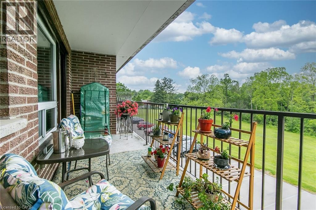 203 - 30 AVALON PLACE Image 39