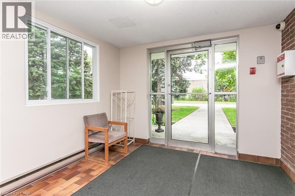 203 - 30 AVALON PLACE Image 4