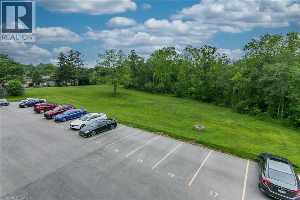 203 - 30 AVALON PLACE Image 45