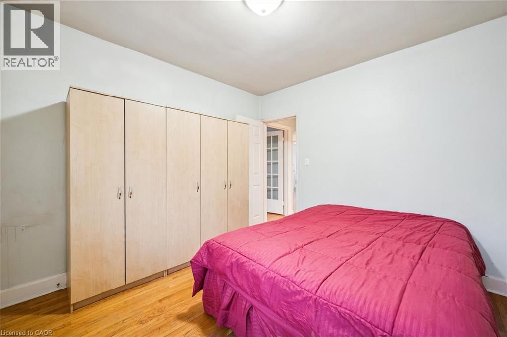 605 WATERLOO STREET SOUTH Image 16