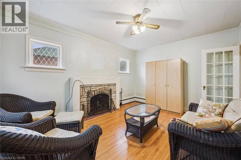 605 WATERLOO STREET SOUTH Image 19