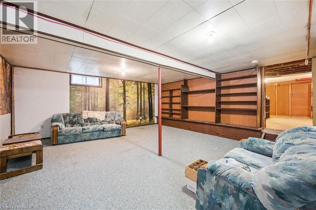 605 WATERLOO STREET SOUTH Image 22