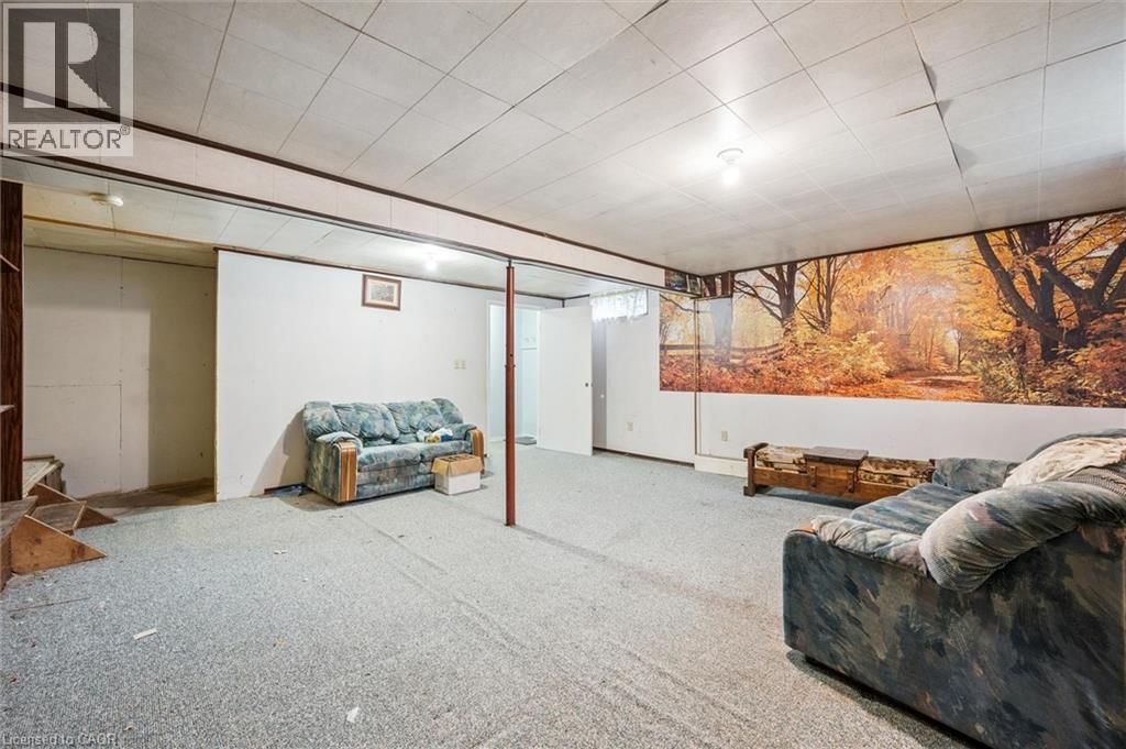 605 WATERLOO STREET SOUTH Image 23