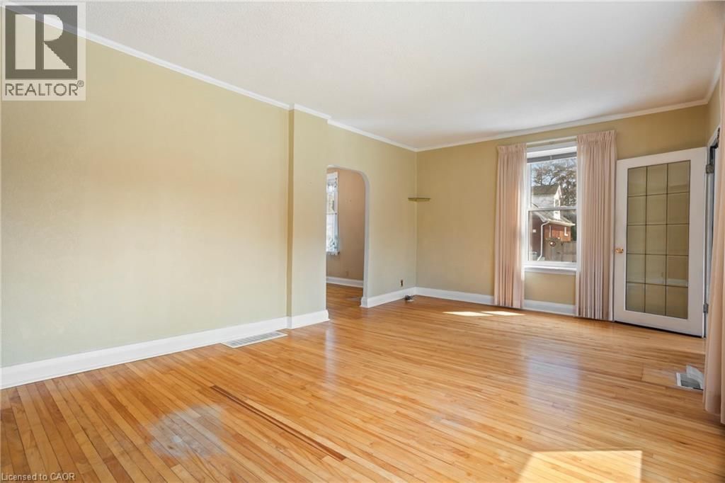 194 MOORE AVENUE SOUTH Image 11